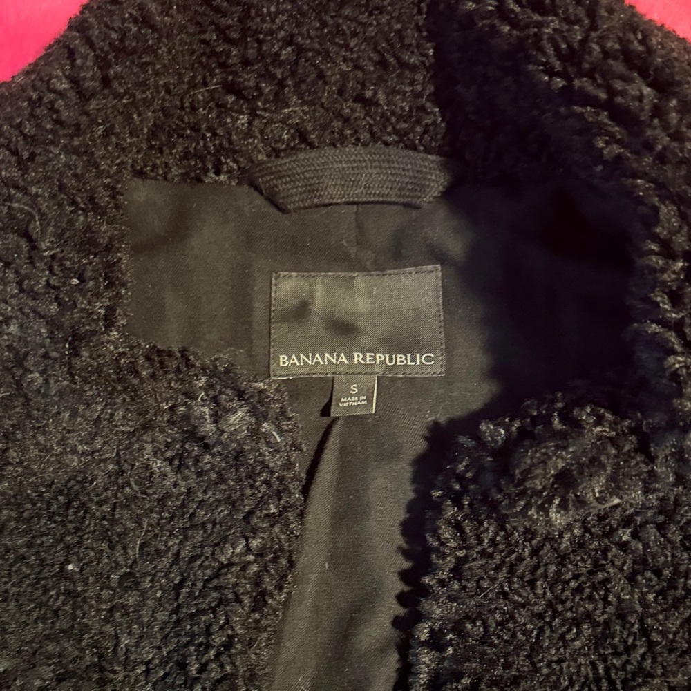 Banana Republic Cropped Sherpa Trucker Jacket